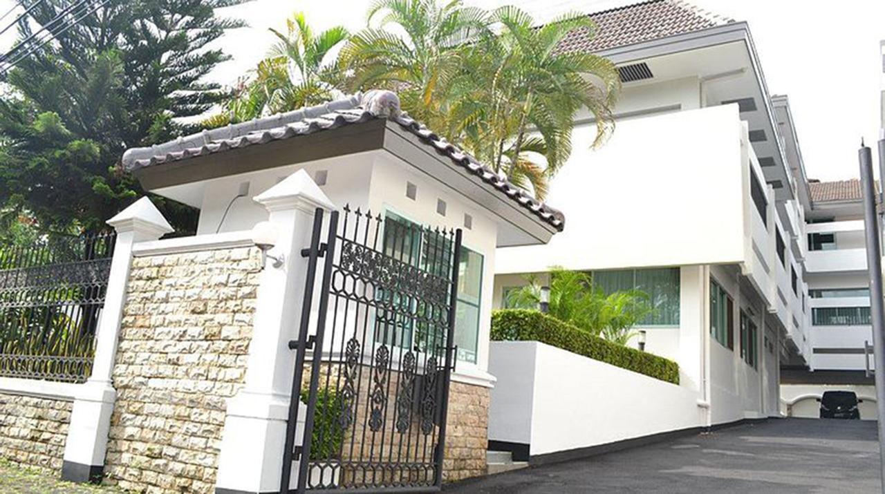 Kusuma Atmadja Residence Jakarta Exteriör bild